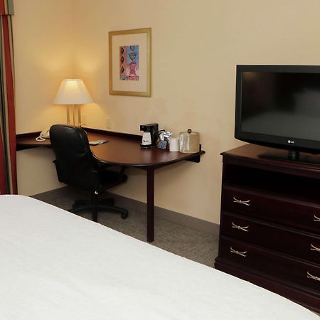 Hampton Inn By Hilton Clinton Bagian luar foto