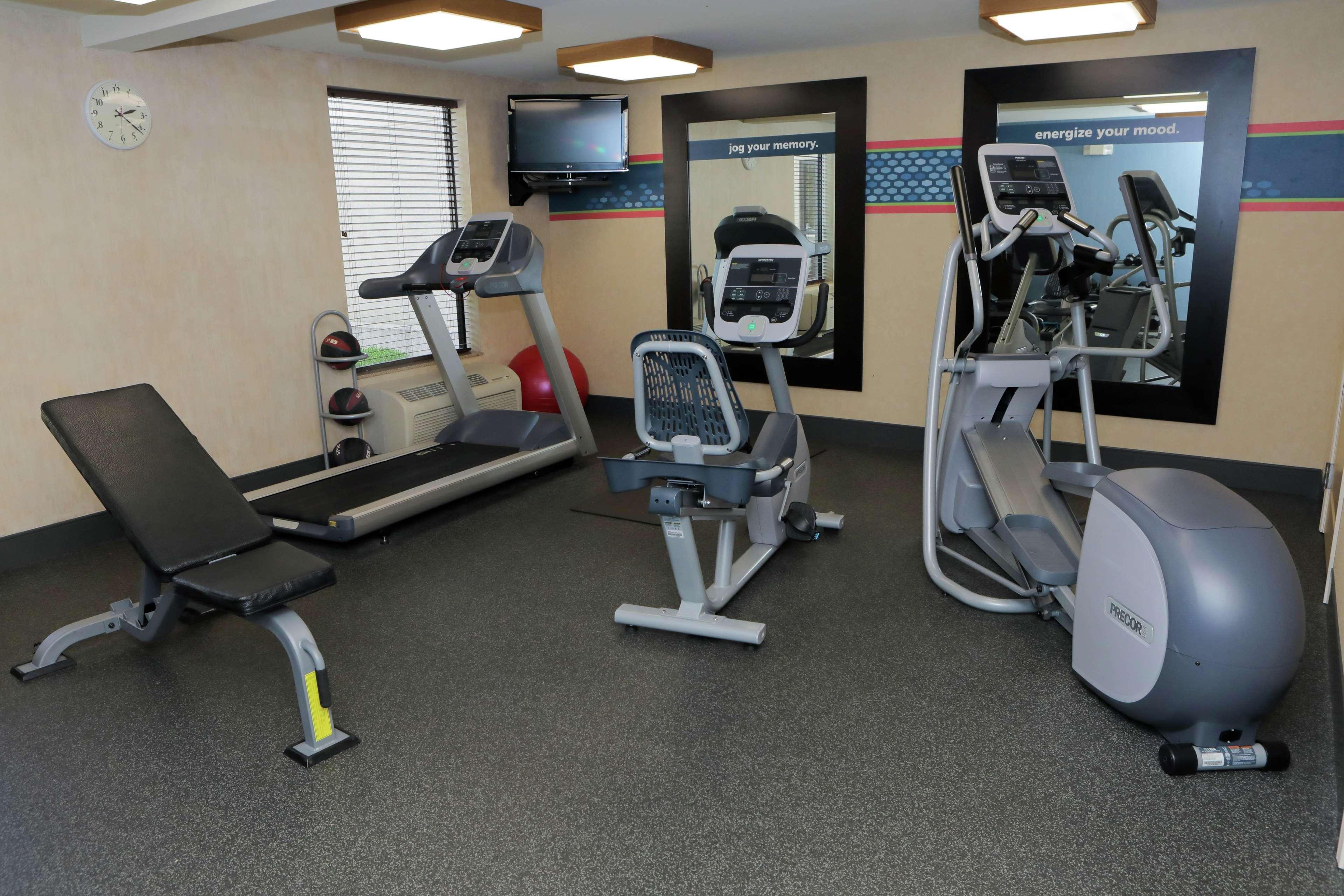 Hampton Inn By Hilton Clinton Bagian luar foto